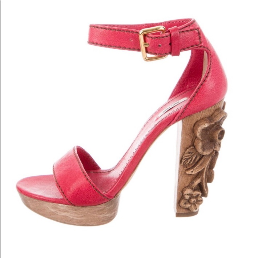 ❌SOLD ❌Miu miu leather coral sandals 36.5